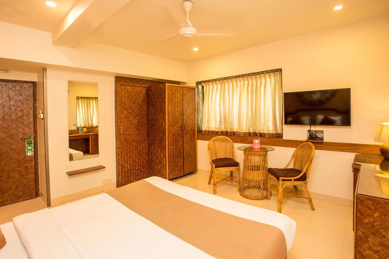 Accord Hotel Mumbai Exterior photo
